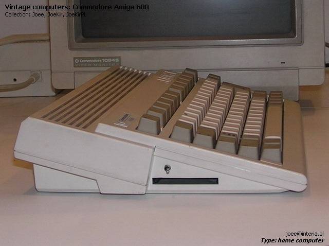 Commodore Amiga 600 - 05.jpg
